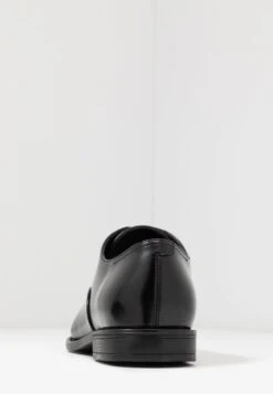 Pier One Smart Lace-Ups - Black 11 Pier One Smart Lace-Ups - Black -Pier One Vogue 0bffac01910943f6a72f340fdfe4150b