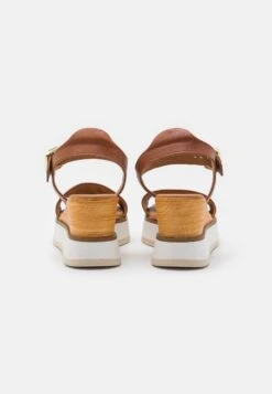 Pier One Leather - Platform Sandals - Cognac -Pier One Vogue 0fbc658bfa324798b1ad18e3eb909465