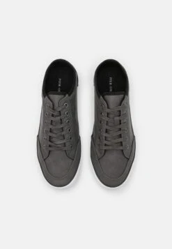 Pier One Trainers - Grey -Pier One Vogue 121b9e5dccd84e7482b811a5f0f11ce0