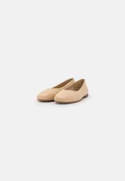 Pier One Leather- Ballet Pumps - Beige 10 Pier One Leather- Ballet Pumps - Beige -Pier One Vogue 2294e1952c124084ac780ffba09e05c6