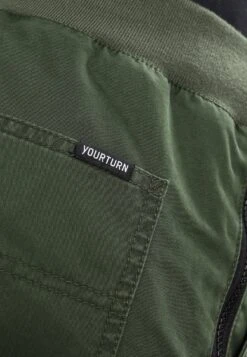 Pier One Cargo Trousers - Dark Green -Pier One Vogue 267eb1a5169a4c549f08e5f864e0bce4