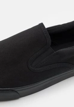 Pier One Unisex - Slip-Ons - Black -Pier One Vogue 26a1fbd0cc924d46ae2adf4001f75648