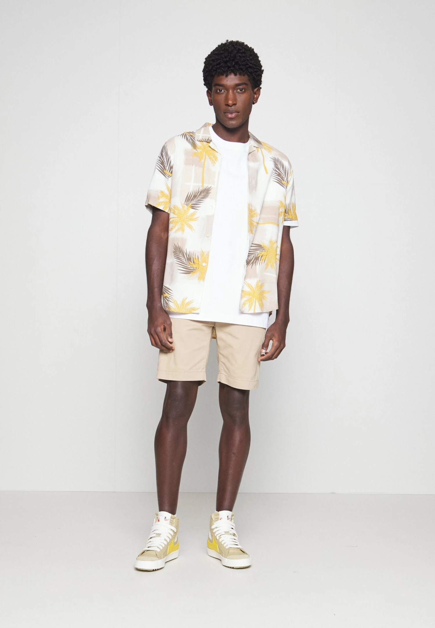 Pier One 2 Pack - Shorts -Dark Blue/Tan 4 Pier One 2 Pack - Shorts -Dark Blue/Tan - Image 2