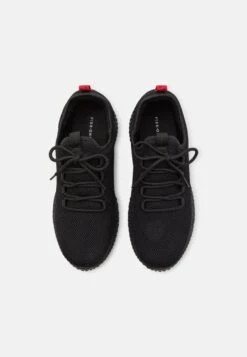 Pier One Unisex - Trainers - Black 10 Pier One Unisex - Trainers - Black -Pier One Vogue 31b88d20af184ff29e78200a3bdff3e6