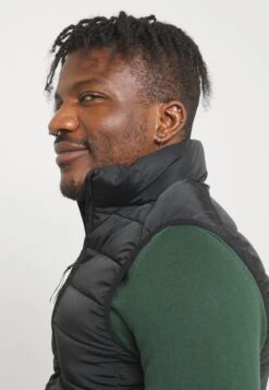 Pier One Waistcoat - Black -Pier One Vogue 346ee86cc19b49c3b939b6989a1e5346