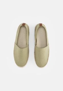 Pier One Rena Espadrille Unisex - Espadrilles - Olive -Pier One Vogue 37f61750ec004994b62ae6ddcfad1a43