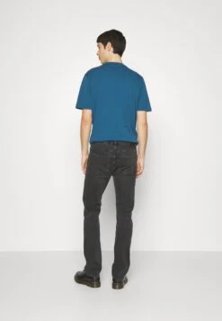 Pier One Straight Leg Jeans - Black 9 Pier One Straight Leg Jeans - Black -Pier One Vogue 3ee9e371c24b4081a1527cded3f0040e