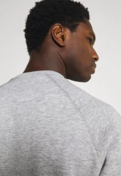 Pier One 3 Pack - Sweatshirt - Bordeaux/Black/Grey -Pier One Vogue 3f826ffba33f448aa8aacde667ba354b