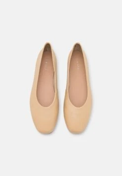 Pier One Leather- Ballet Pumps - Beige 13 Pier One Leather- Ballet Pumps - Beige -Pier One Vogue 43833627625140b8bb41aca9ed4ad2c2