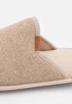 Pier One Slippers - Beige -Pier One Vogue 4bb8e183218649be8d160cd154643fa0