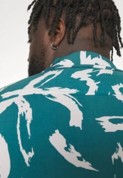 Pier One Shirt - Blue 11 Pier One Shirt - Blue -Pier One Vogue 4c10a6091d3341428bae1bef68c14759