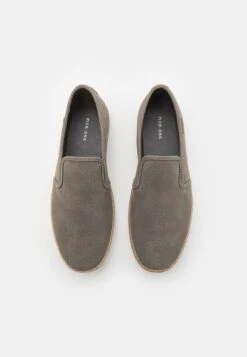 Pier One Slip-Ons - Grey 11 Pier One Slip-Ons - Grey -Pier One Vogue 555896d800bb41888dfe4ee0d07670bd