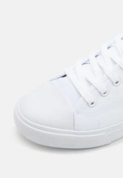 Pier One Unisex - Trainers - White -Pier One Vogue 5dbd9684303a42eda941635bc0da6893