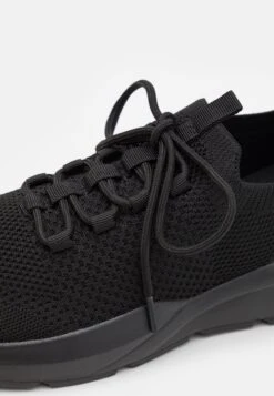 Pier One Unisex - Trainers - Black -Pier One Vogue 65995386a3d84cd3a2106406efd96c10