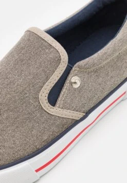 Pier One Unisex - Trainers - Taupe -Pier One Vogue 6a1834ed7c0648ecb860954f8dc6f955