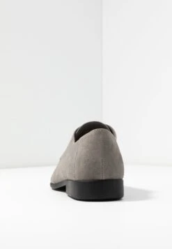 Pier One Smart Lace-Ups - Grey -Pier One Vogue 7e262d7e1b2c4561940fdde78f9c83b6