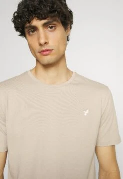 Pier One 5 Pack - Basic T-Shirt - Dark Grey/Dark Blue/Olive 15 Pier One 5 Pack - Basic T-Shirt - Dark Grey/Dark Blue/Olive -Pier One Vogue 81ca3230dbe2475a9421f41f39991c57