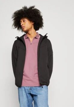 Pier One Waterproof Jacket - Black -Pier One Vogue 96a994fc1403480fbcdd56b9d44dcb3f