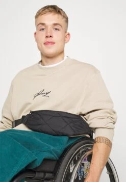 Pier One Sweatshirt - Tan -Pier One Vogue 9998c119a3924cb38accaa46e749df2e