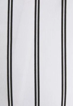 Pier One Shirt - Off-White -Pier One Vogue a349133760124b28b3fe4de70b6d3348