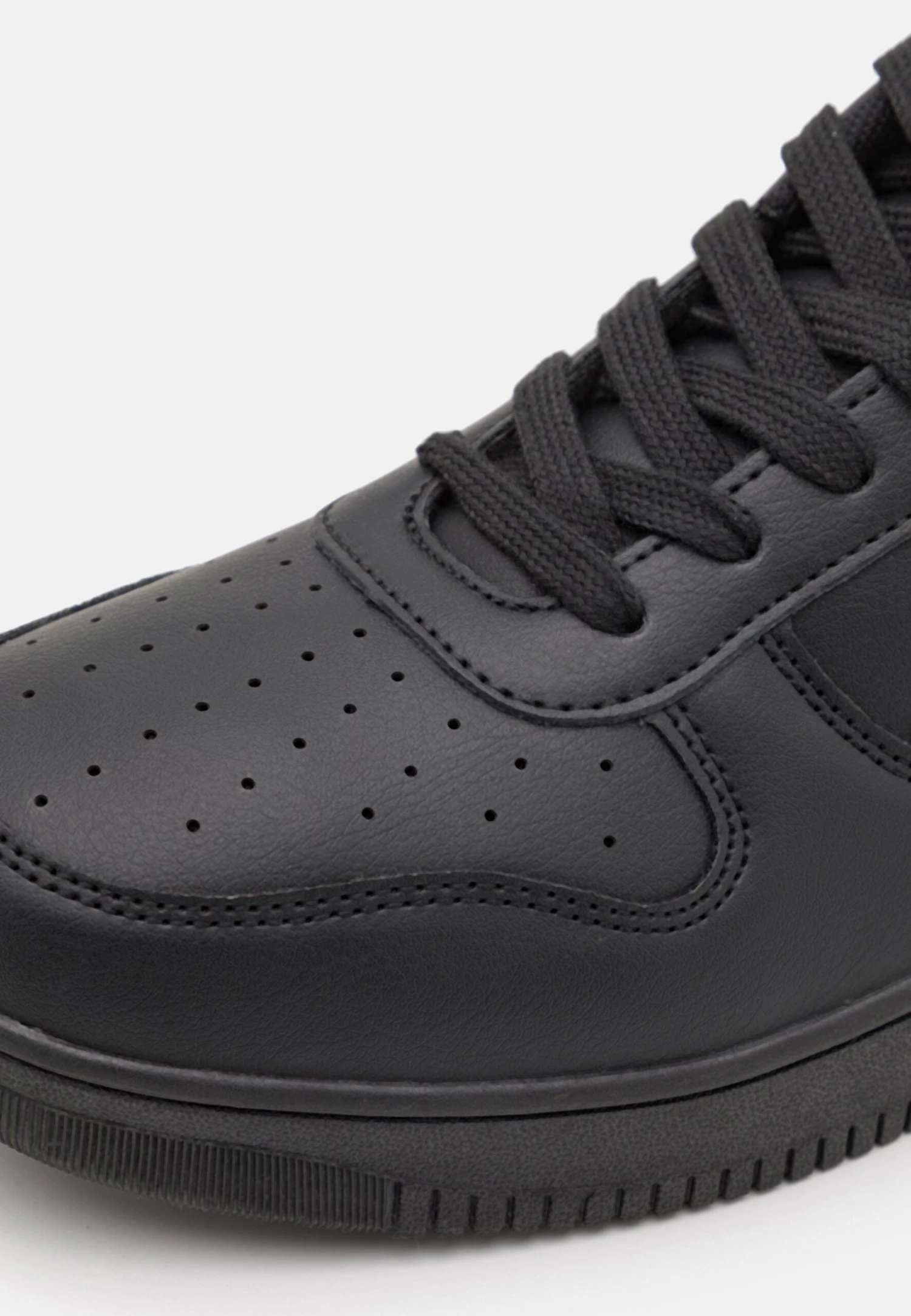 Pier One Trainers - Black 8 Pier One Trainers - Black - Image 6