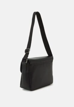 Pier One Vogue -Pier One Vogue a725ea9352c74f1b860daebe2131f7cf