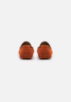 Pier One Leather - Moccasins - Red 10 Pier One Leather - Moccasins - Red -Pier One Vogue b11d901b57a74fa0ae50471cd3520571