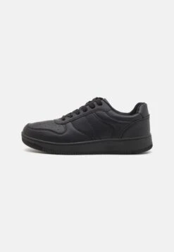 Pier One Trainers - Black