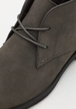 Pier One Unisex - Casual Lace-Ups 13 Pier One Unisex - Casual Lace-Ups -Pier One Vogue b251e44b3e5a412c95b96877ca3c165d