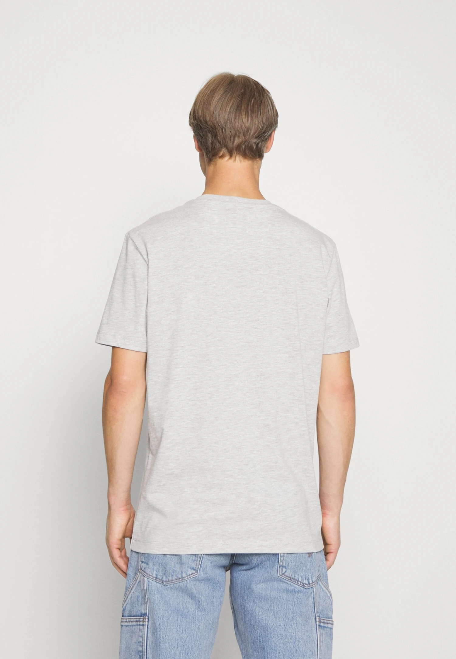 Pier One Print T-Shirt - Light Grey 5 Pier One Print T-Shirt - Light Grey - Image 3