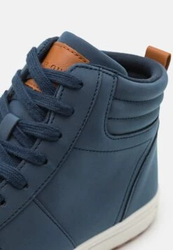 Pier One High-Top Trainers - Dark Blue -Pier One Vogue b7a06b0ec3fc4aac8f2688559d206507