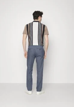 Pier One Trousers -Blue -Pier One Vogue b7b3dcfa362841f8b78bff6c74123f66