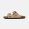 Pier One Leather Unisex - Slippers - Beige