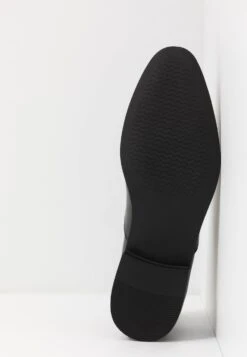 Pier One Smart Lace-Ups - Black 12 Pier One Smart Lace-Ups - Black -Pier One Vogue bebfdae1c7934e1ab2ffefceea3e43a8