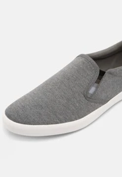 Pier One Unisex - Slip-Ons - Dark Grey -Pier One Vogue bed098db417f4f42bd3bd6162f332ff0