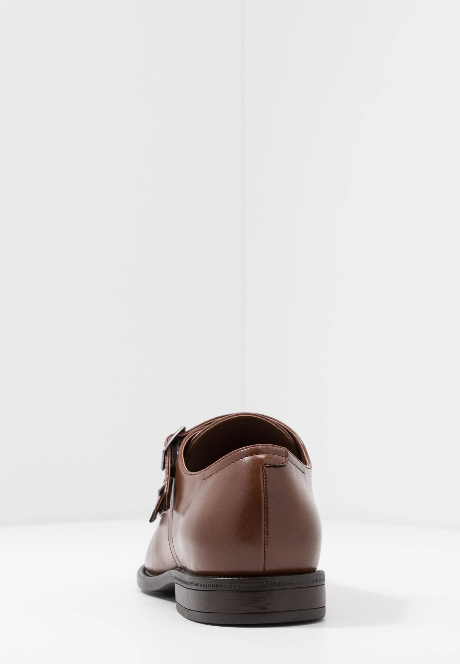 Pier One Smart Slip-Ons - Cognac 6 Pier One Smart Slip-Ons - Cognac - Image 4