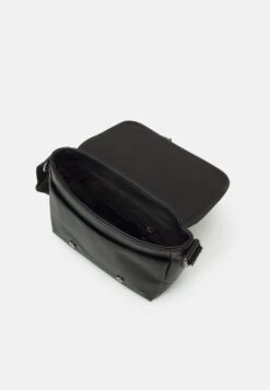 Pier One Unisex - Across Body Bag -Black -Pier One Vogue c8b3267bb4784f2bbcd3cf675ef176e0