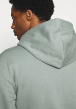 Pier One 2 Pack - Hoodie - Black/Green 15 Pier One 2 Pack - Hoodie - Black/Green -Pier One Vogue ceb870e6e1a5401494c6672b152d220e