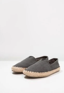 Pier One Espadrilles - Grey -Pier One Vogue d3f6d93cf6a84c038fa1e85511b70aa4