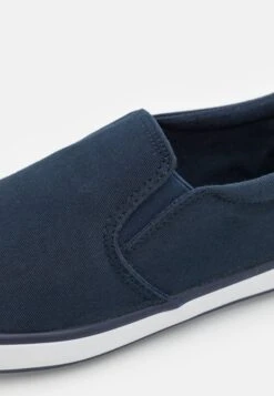 Pier One Unisex - Trainers - Dark Blue -Pier One Vogue d492a0b4967e43d3b9cf58a8e4c33896