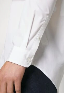 Pier One 2 Pack - Shirt - White/Olive -Pier One Vogue d6657347294c4fd5a48a2a505813ffb1