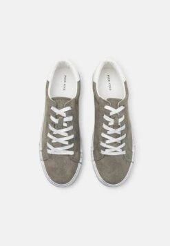 Pier One Trainers - Grey -Pier One Vogue d8a8c5fbd9a84f9cba5936fbc31ad80d