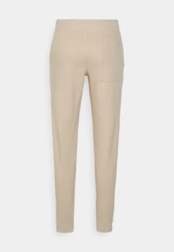 Pier One 2 Pack - Tracksuit Bottoms - Tan/Black 10 Pier One 2 Pack - Tracksuit Bottoms - Tan/Black -Pier One Vogue e37cd0fa790040659bce42089e27c74a