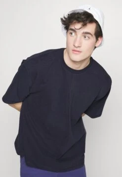 Pier One Basic T-Shirt - Dark Blue -Pier One Vogue e58d92e476be459db48af8d26f4d2482