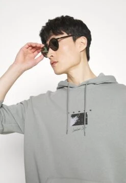 Pier One Sweatshirt -Grey -Pier One Vogue e9ba033427de4561ba00139ddd1416e4