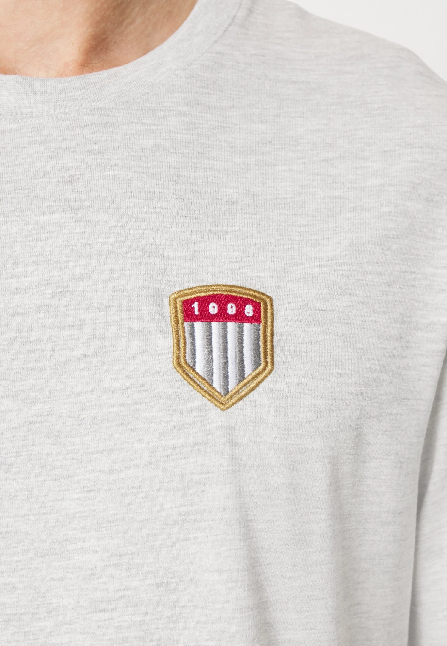 Pier One Print T-Shirt - Light Grey 7 Pier One Print T-Shirt - Light Grey - Image 5