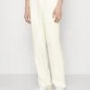 Pier One Drawcord Trousers Linen Blend - Trousers - White 2 Pier One Drawcord Trousers Linen Blend - Trousers - White -Pier One Vogue f44a7ee53dcc4449912a9bbf05c1e3fe