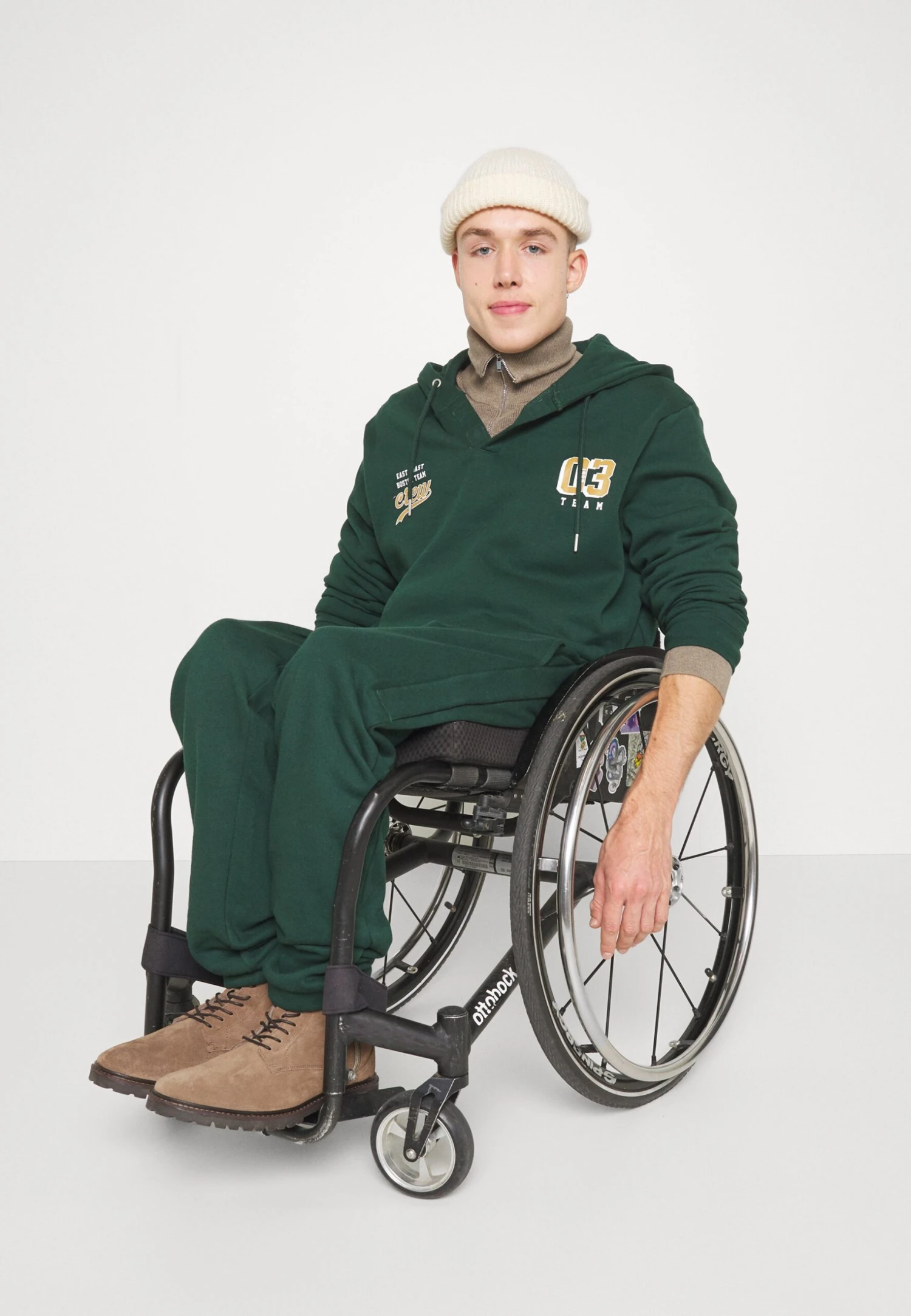 Pier One Sweatshirt - Dark Green 7 Pier One Sweatshirt - Dark Green - Image 5